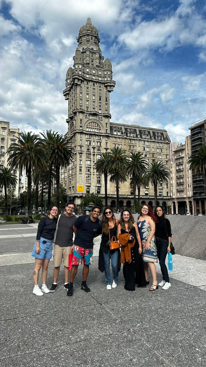 Visita ao Centro de Montevidéu com Colegas Brasileiros